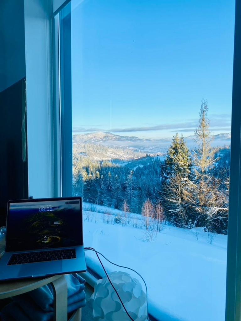 Mount Hotel 슬랍스크 외부 사진